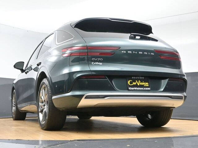 2024 Genesis Electrified GV70