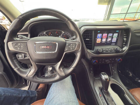 2017 GMC Acadia SLT-1