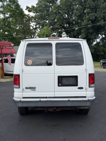 2008 Ford E-Series E-350 SD XLT