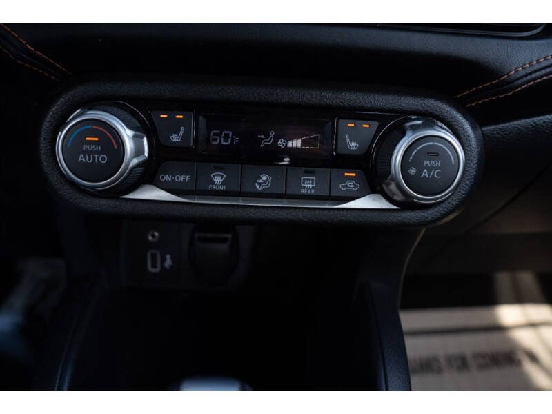 2020 Nissan Versa SR