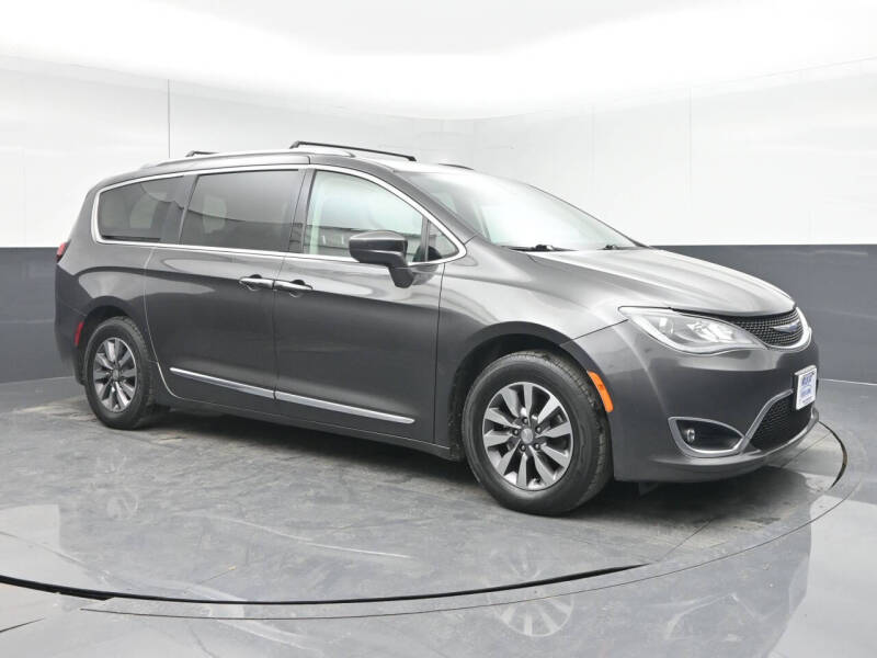 2020 Chrysler Pacifica Touring L Plus