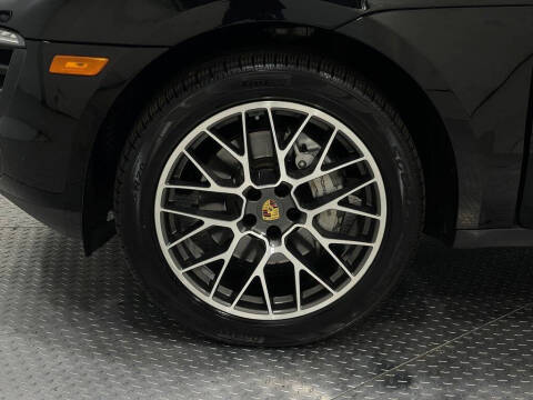 2017 Porsche Macan S