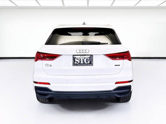 2023 Audi Q3 quattro S line Premium 45 TFSI