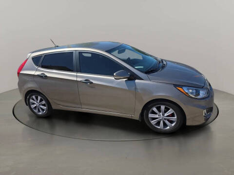 2013 Hyundai Accent SE