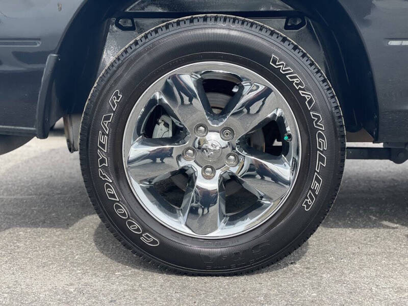 2018 RAM 1500 SLT