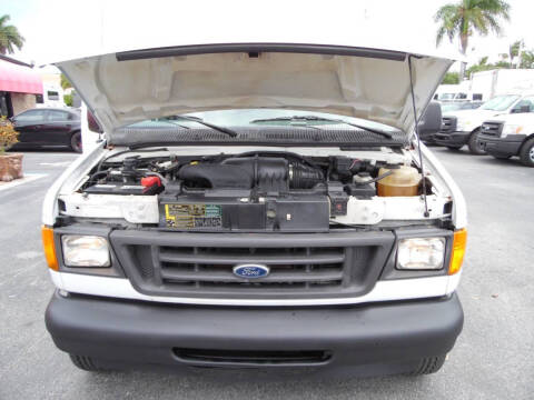 2006 Ford E-350