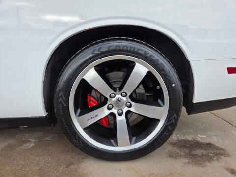 2011 Dodge Challenger SRT8 392