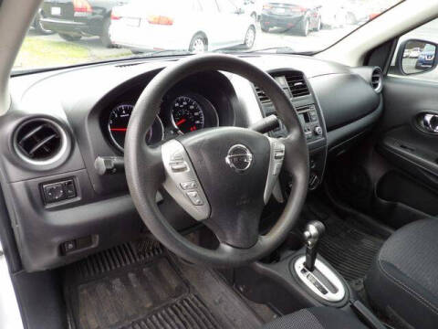 2016 Nissan Versa 1.6 SV