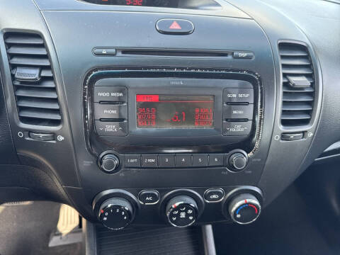 2017 Kia Forte5 LX