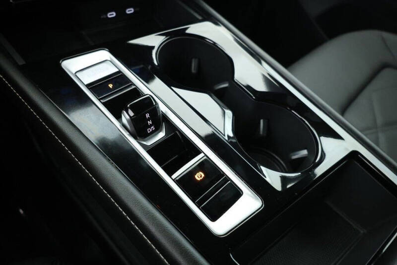 2024 Volkswagen Atlas Cross Sport SE 4Motion