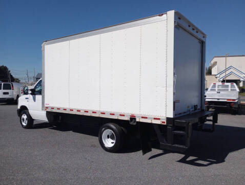 2018 Ford E-Series E-350 SD