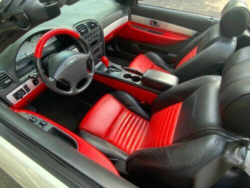 2002 Ford Thunderbird