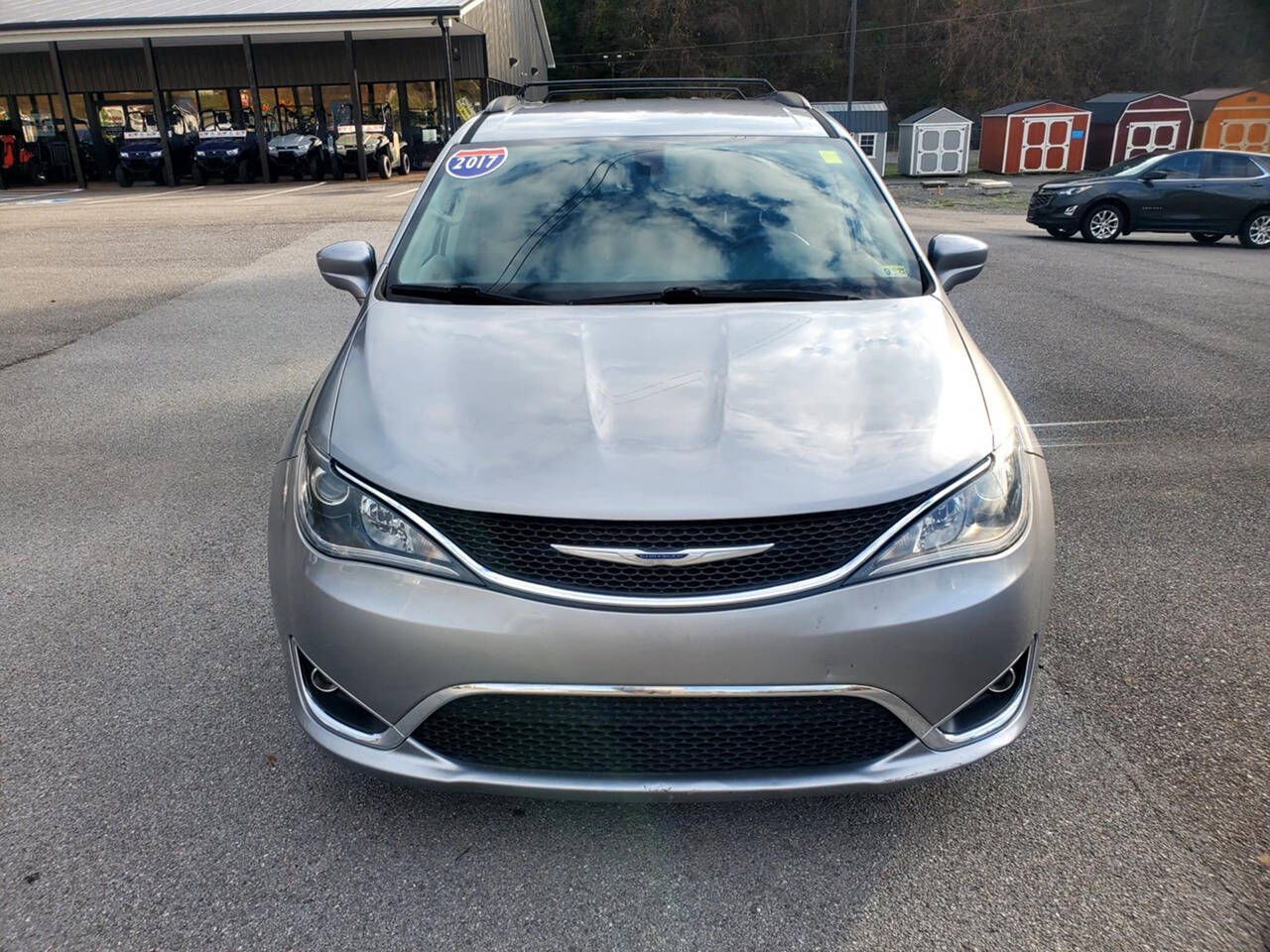 2017 Chrysler Pacifica for sale at Auto Energy in Lebanon, VA