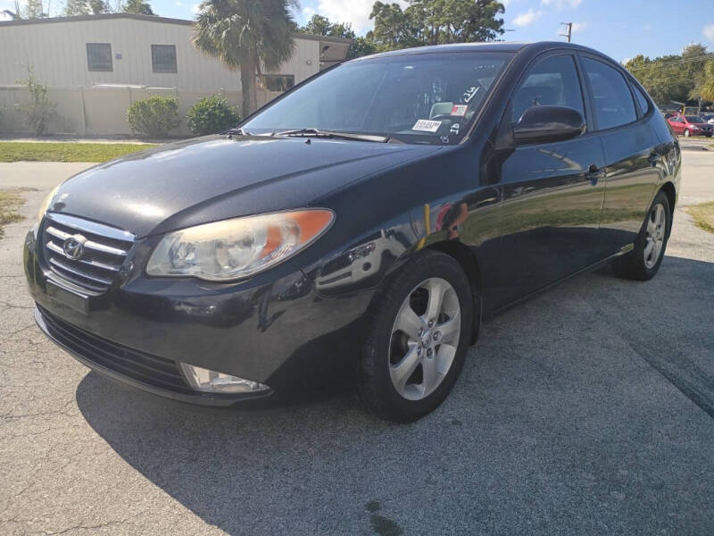 2008 Hyundai Elantra SE's photo
