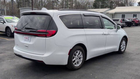 2022 Chrysler Pacifica Touring L