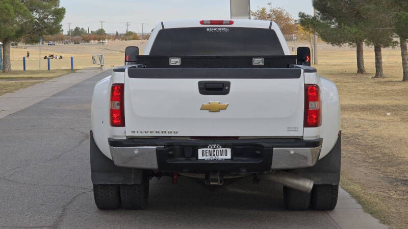 2009 Chevrolet Silverado 3500 LTZ photo 7