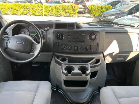 2013 Ford E-Series