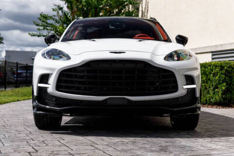 2025 Aston Martin DBX 707