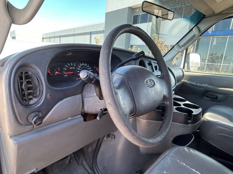 2006 Ford E-Series