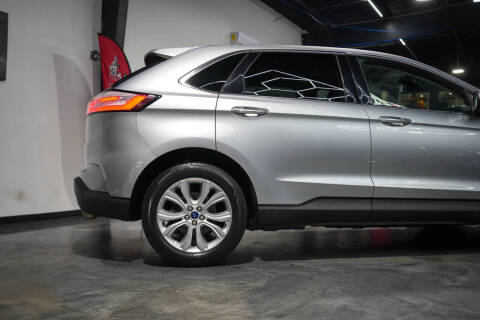 2020 Ford Edge Titanium