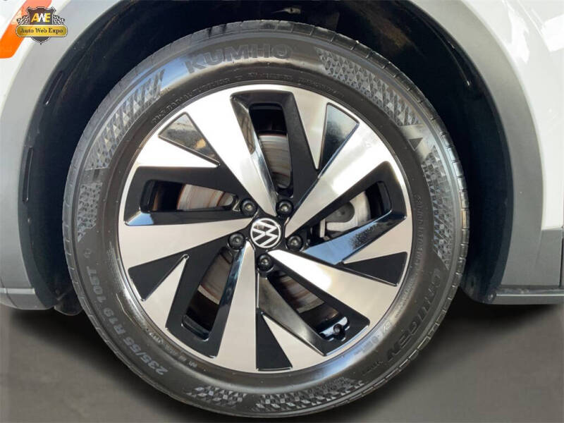 2023 Volkswagen ID.4 Pro