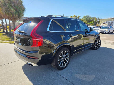 2019 Volvo XC90 T6 Momentum