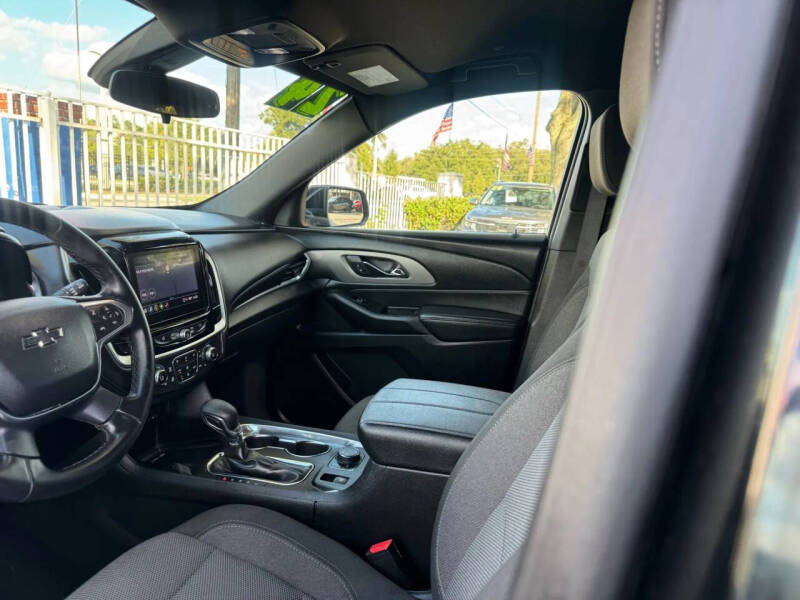 2024 Chevrolet Traverse Limited LT Cloth