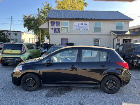 2011 Nissan Versa 1.8 S