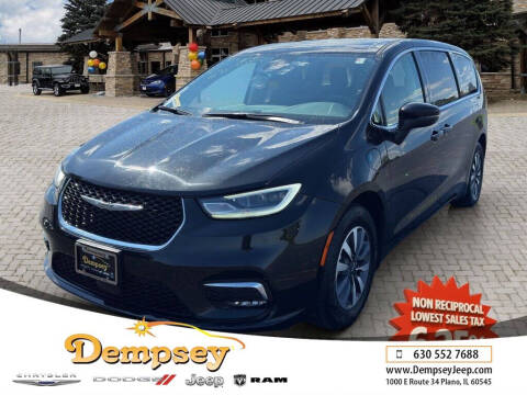 2023 Chrysler Pacifica Plug-In Hybrid Touring L