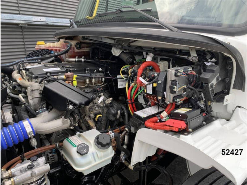 2021 Freightliner M2 106