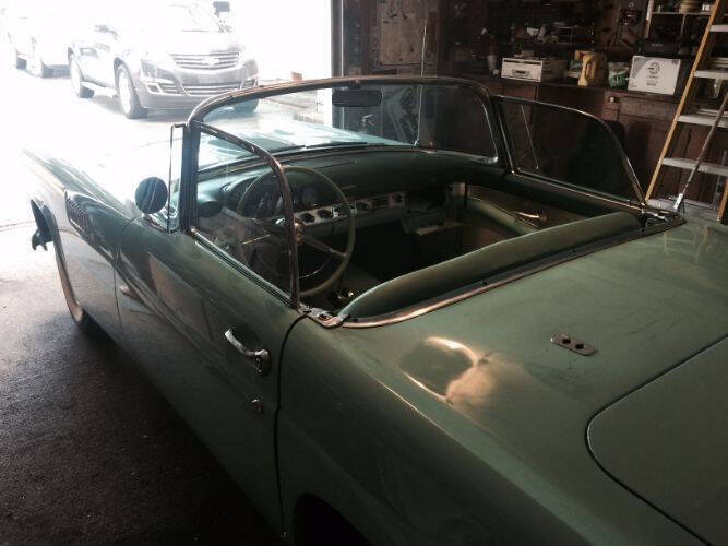 1955 Ford Thunderbird