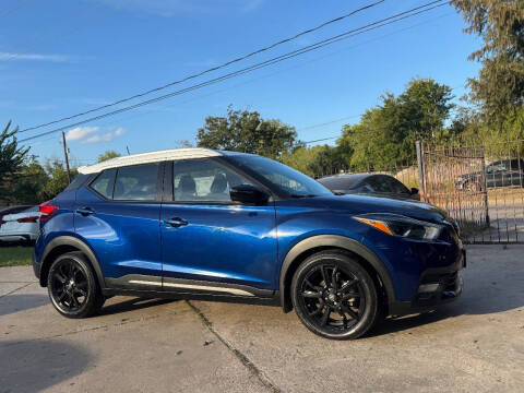2020 Nissan Kicks SR