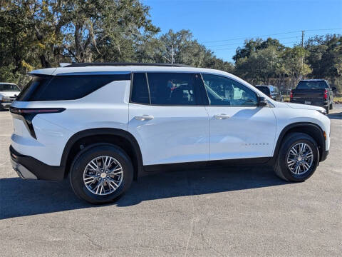 2025 Chevrolet Traverse LT
