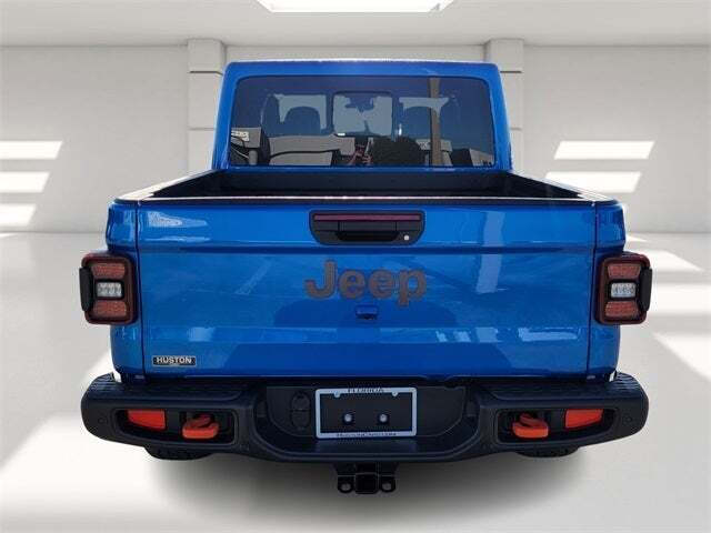 2024 Jeep Gladiator