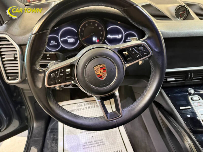 2019 Porsche Cayenne S