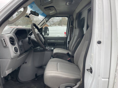 2014 Ford E-Series E-350 SD