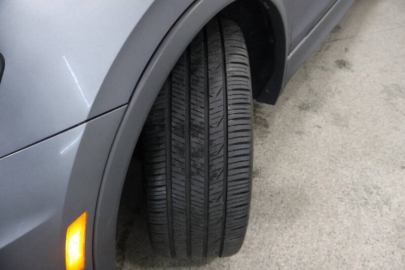 2020 Volkswagen Tiguan SE R-Line Black