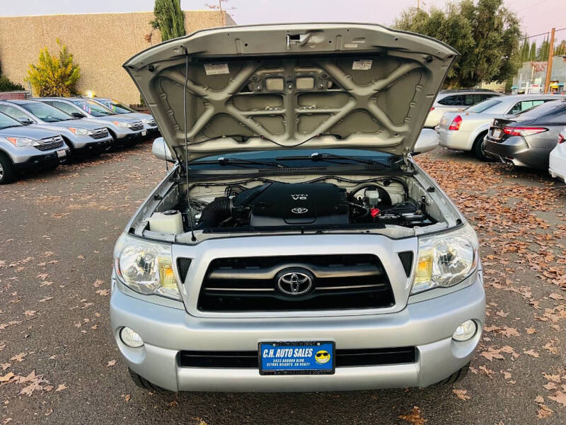 2006 Toyota Tacoma Base photo 10