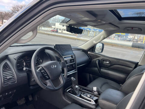 2024 Infiniti QX80 Luxe