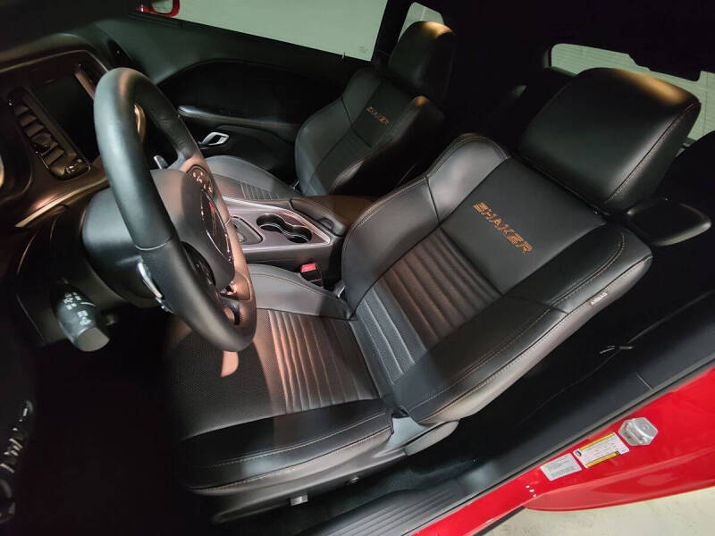 2015 Dodge Challenger R/T Plus Shaker