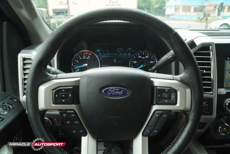 2017 Ford F-350 Super Duty Lariat