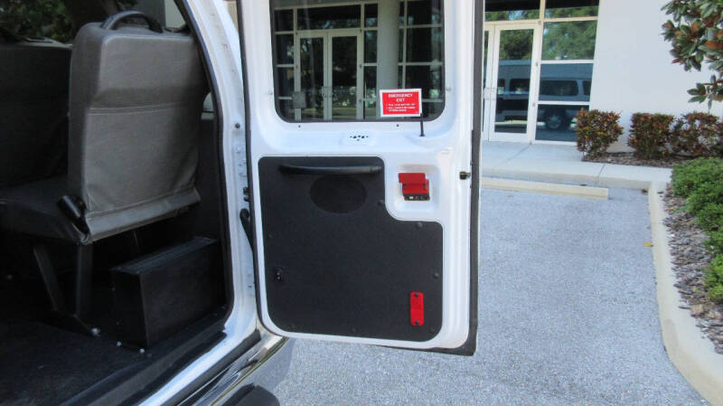 2013 Ford E-Series E-350 SD