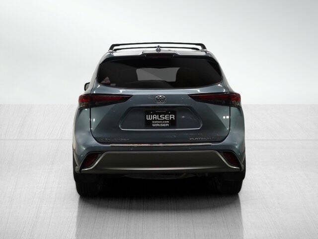 2024 Toyota Highlander Platinum