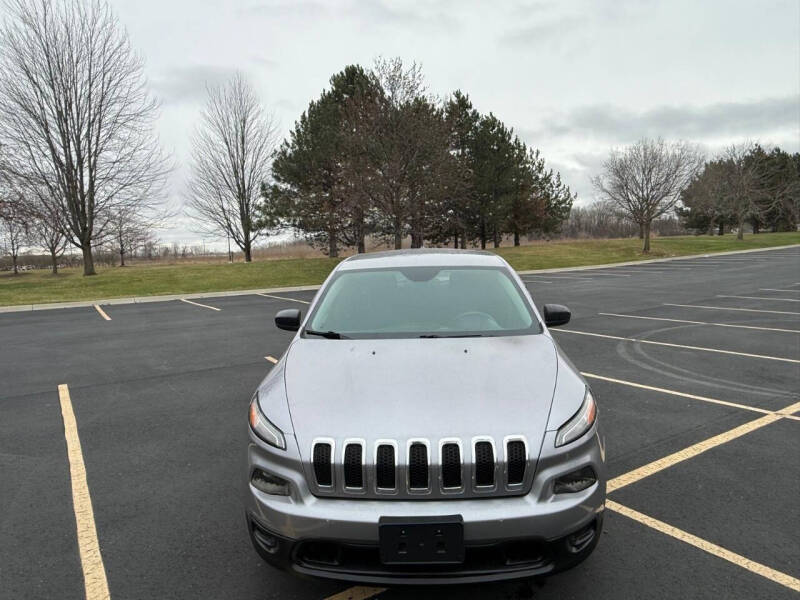 2017 Jeep Cherokee Sport