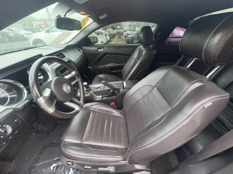 2012 Ford Mustang V6 Premium