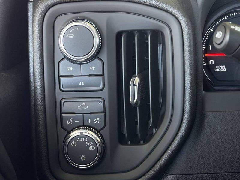 2026 GMC Sierra 2500HD Pro