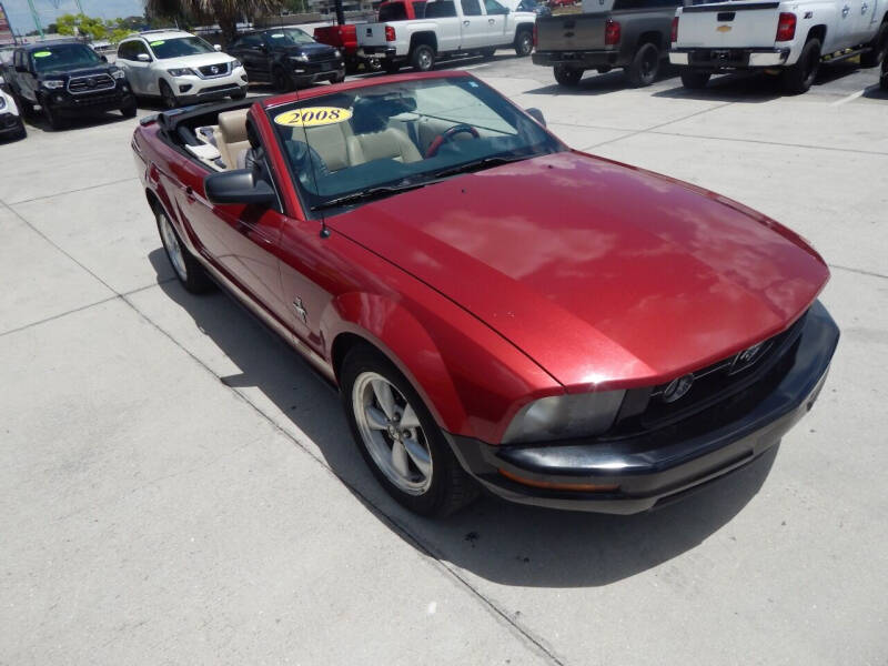 2008 Ford Mustang Deluxe photo 8