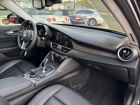 2018 Alfa Romeo Giulia Ti Lusso