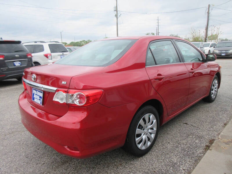 2013 Toyota Corolla LE