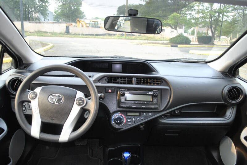 2013 Toyota Prius c One